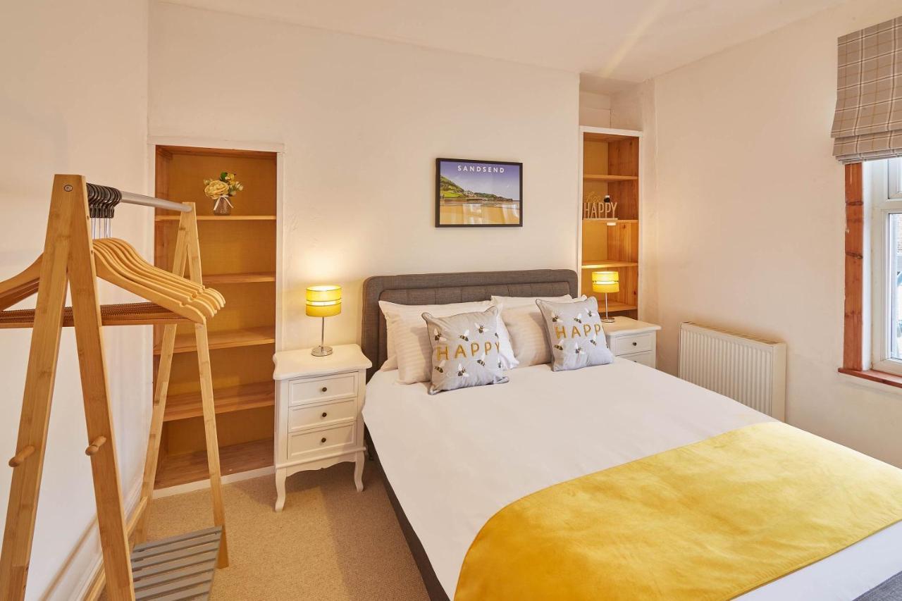 Host & - The Alby Holiday home