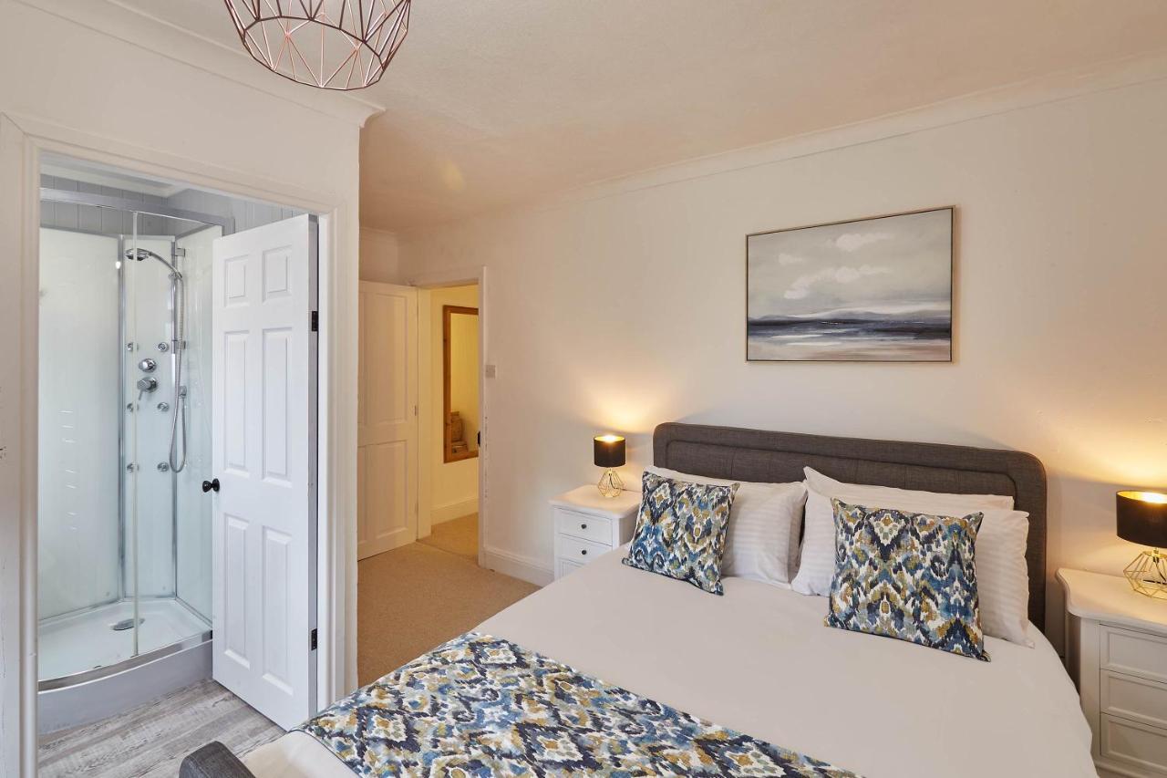 Host & - The Alby Holiday home *